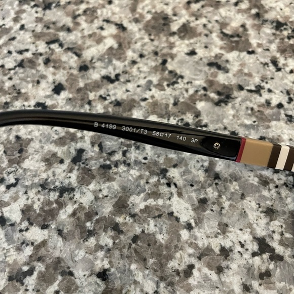 Burberry Sunglasses 🕶️ - Picture 10 of 11